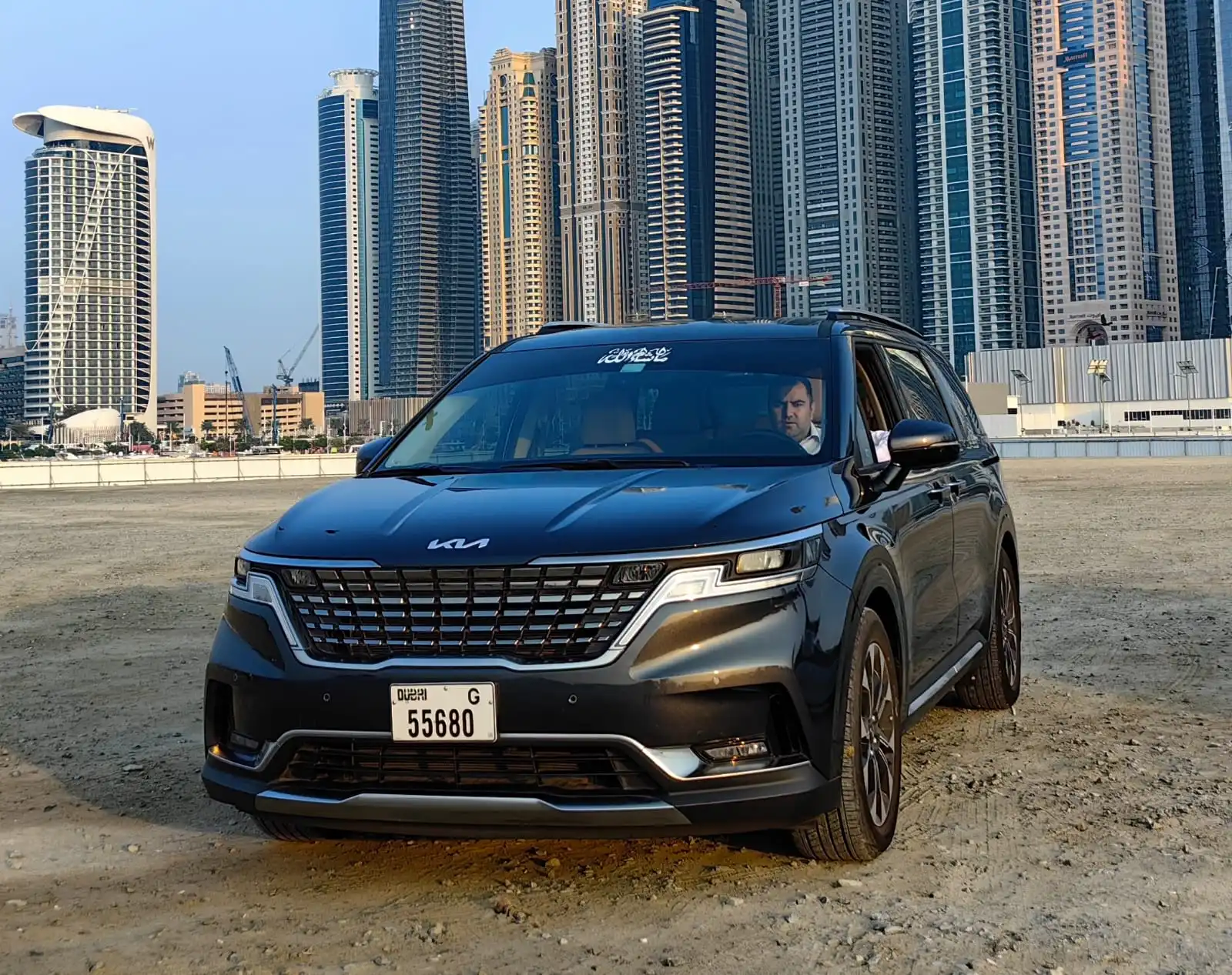 Kia-Carnival-SX-Prestige-front-rental-dubai